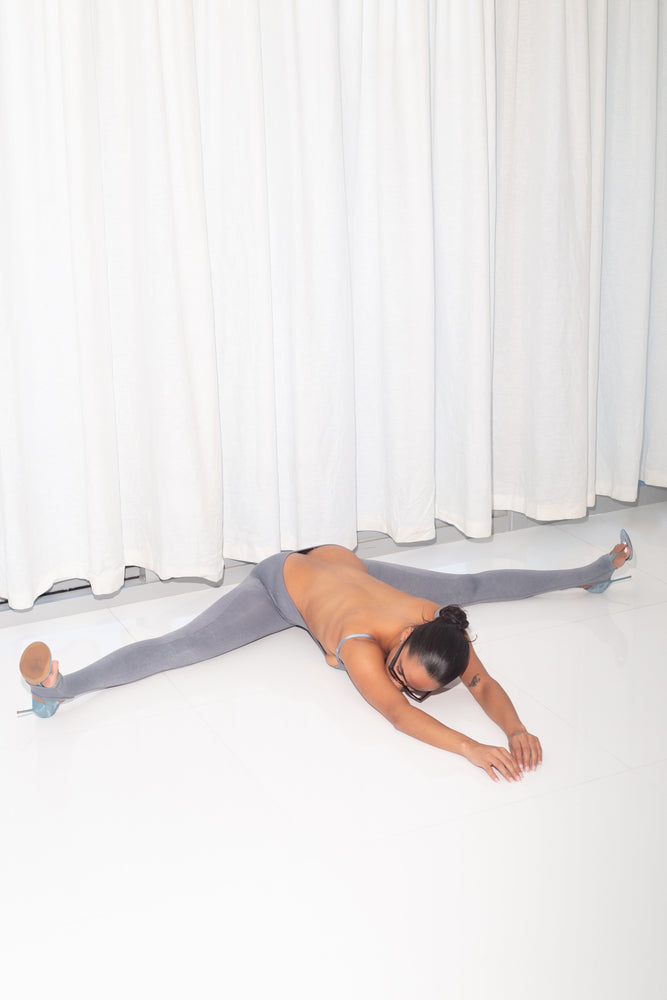 
                  
                    Seamless Body Harness (Grey)
                  
                