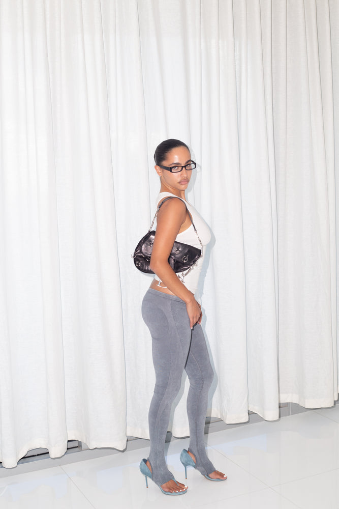 
                  
                    Seamless LowRise Legging (Grey)
                  
                