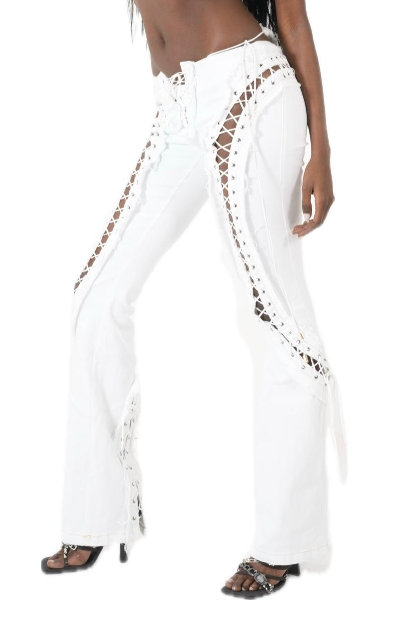 LOW RISERS (WHITE DENIM)